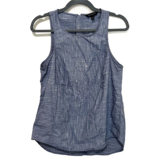 Banana Republic Tops - Banana Republic Poplin Chambray Sleeveless Top Size 10 Cotton Back Zipper Blue